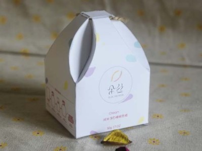 濟南包裝盒廠家設計的化妝品包裝盒，如何得到消費者認可？